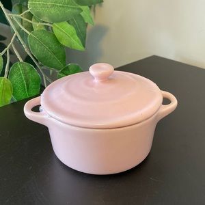 NWT 47th & Main Small Pink Ceramic Cooking Pot